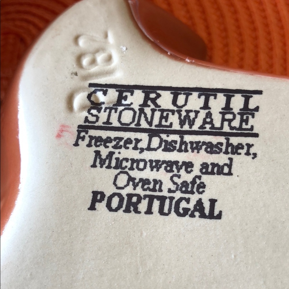 Cerutil Stoneware Leaf Dishes - Picture 3 of 11